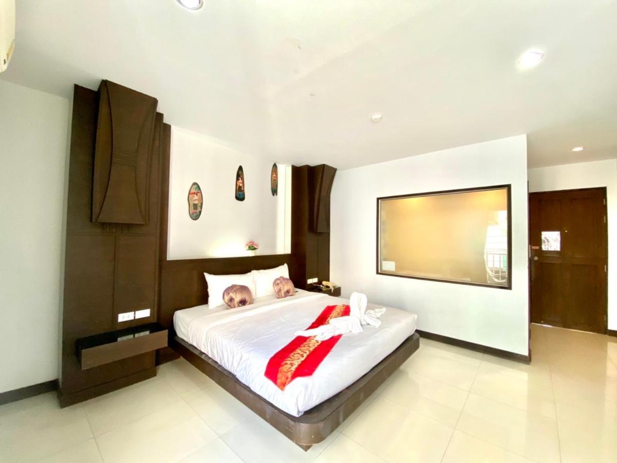 One World One Home Patong 2 Екстериор снимка