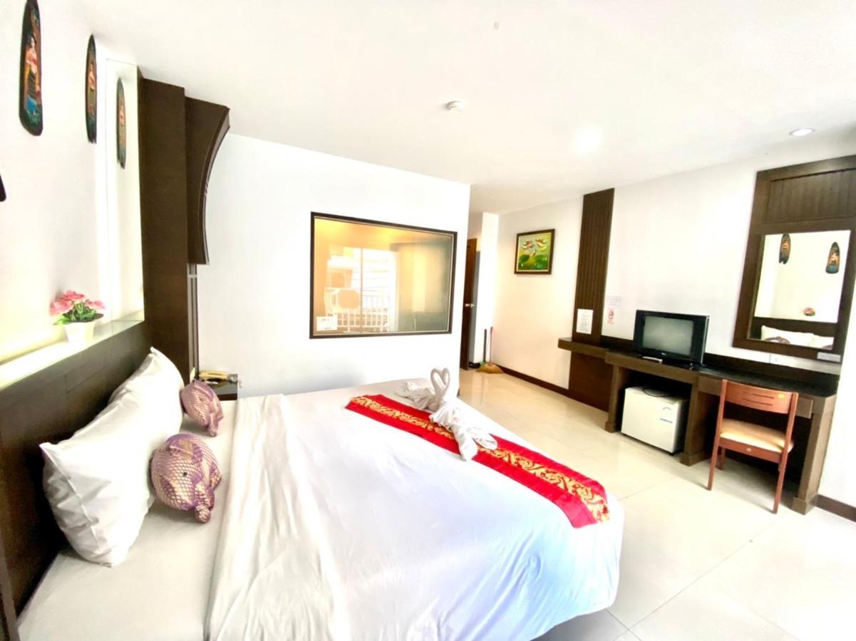 One World One Home Patong 2 Екстериор снимка